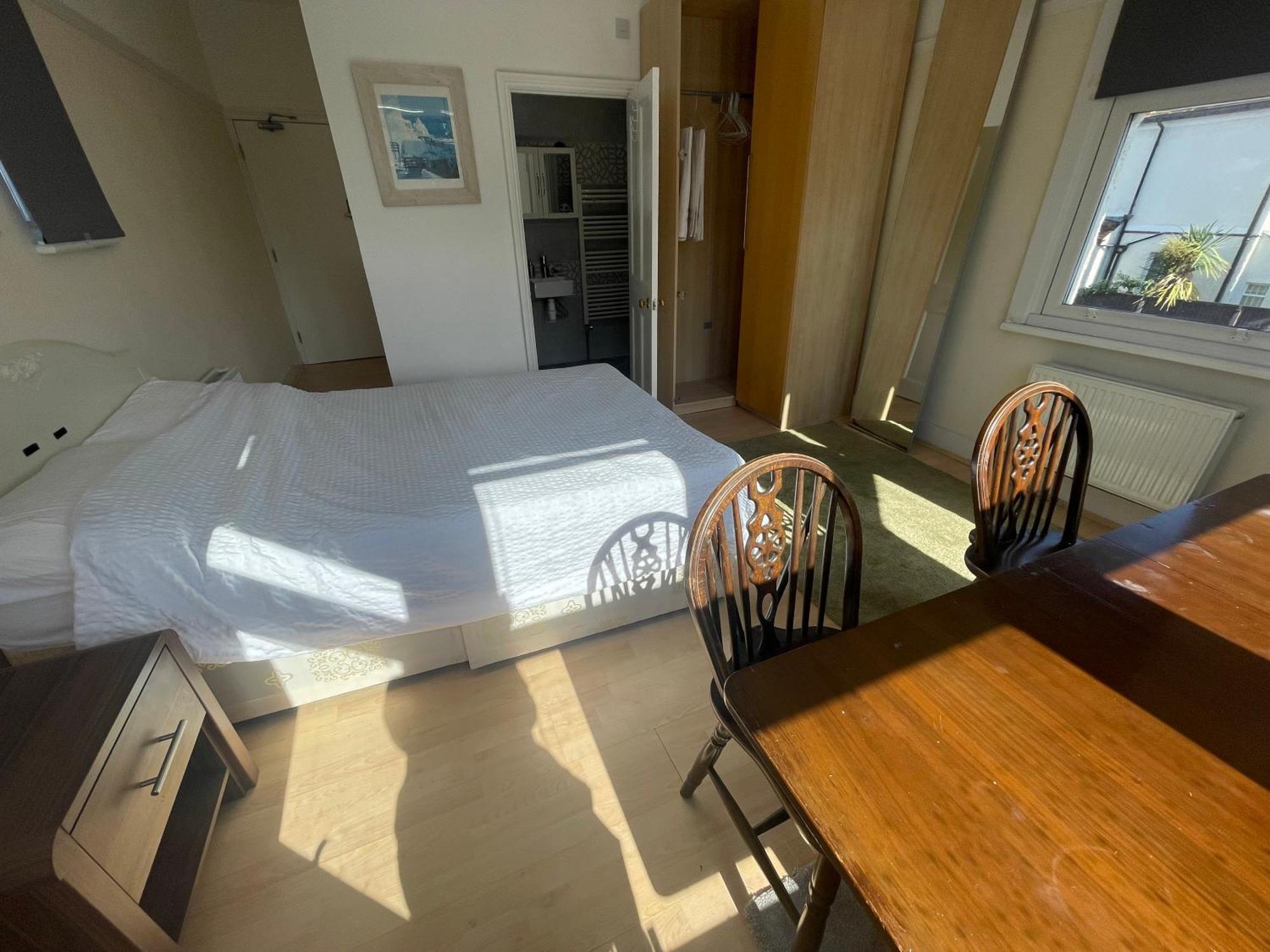 Room With Private Bathroom And Shared Kitchen Londres Exterior foto