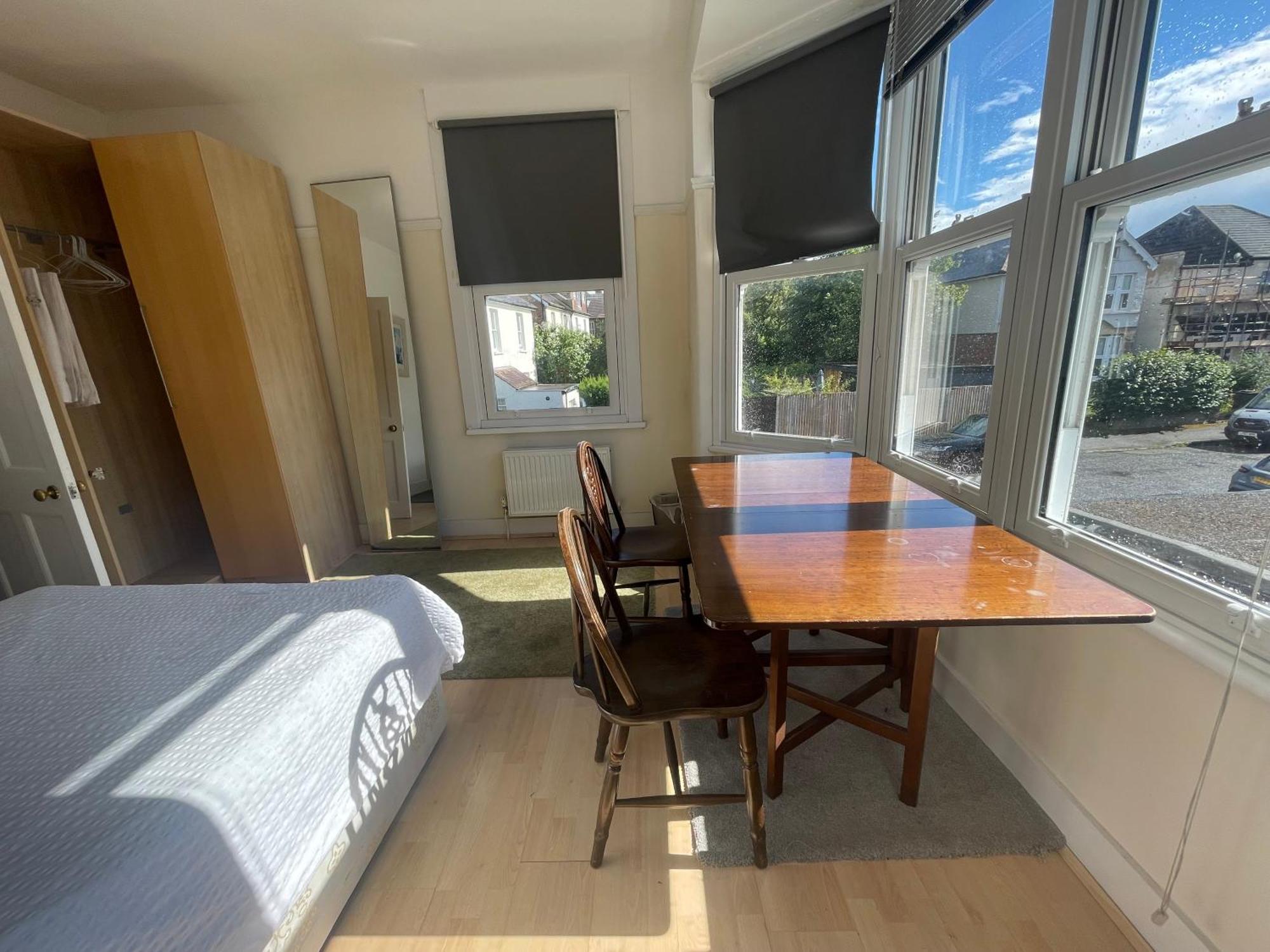 Room With Private Bathroom And Shared Kitchen Londres Exterior foto